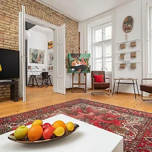  Apartment Bonbon Style Hungary