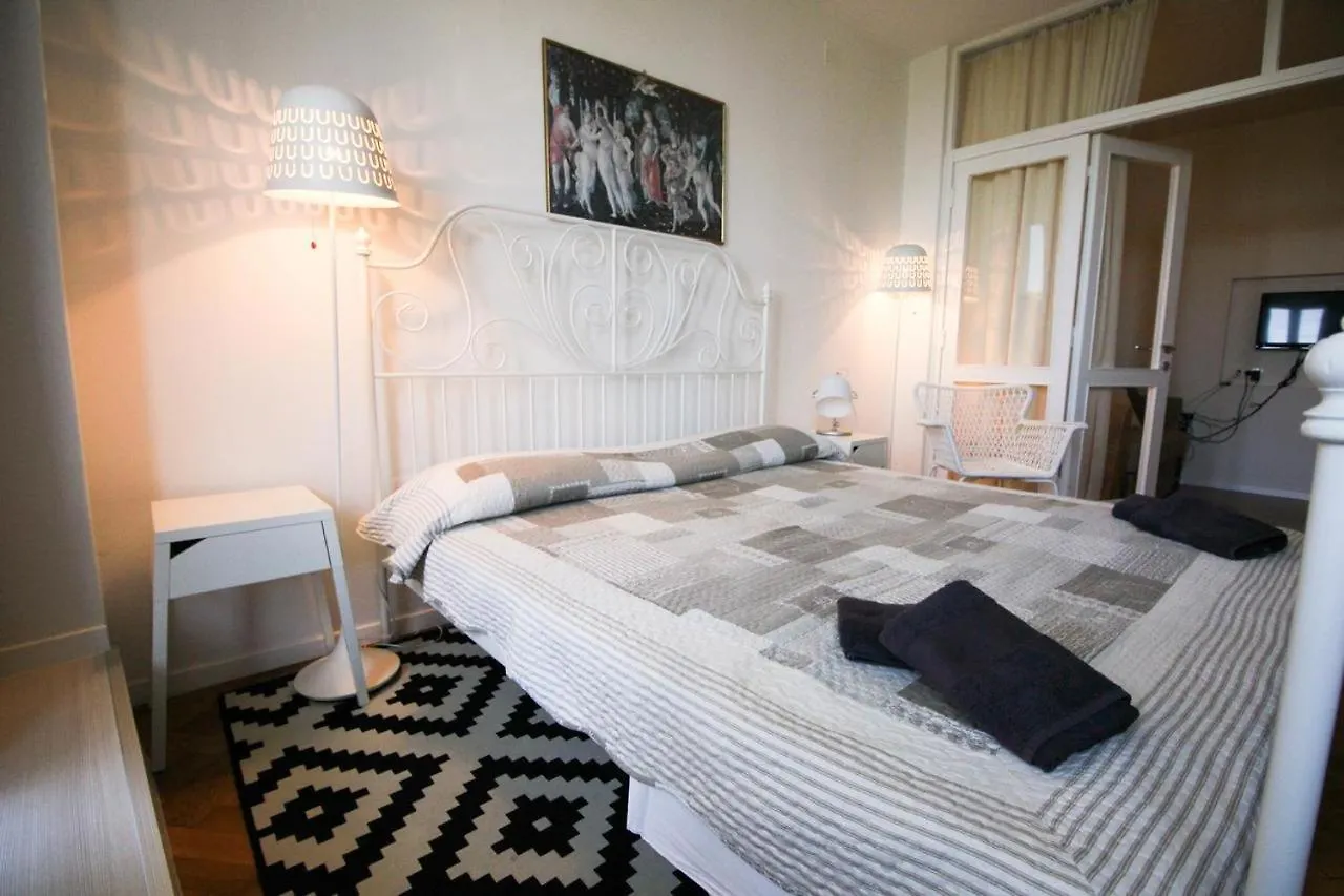 Luxury Living Apartments Split 0*,